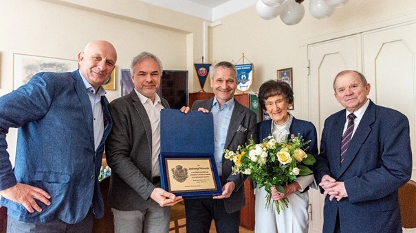 Drużyna IOR w&nbsp;IOR